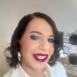 Meet your Posher, Posh